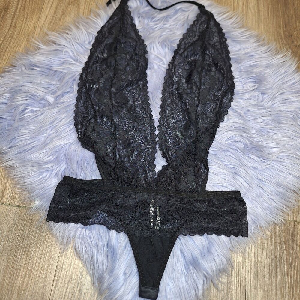 Mapalé Black Lace Halter Plunge Neckline Teddy Bodysuit Lingerie Small/Medium